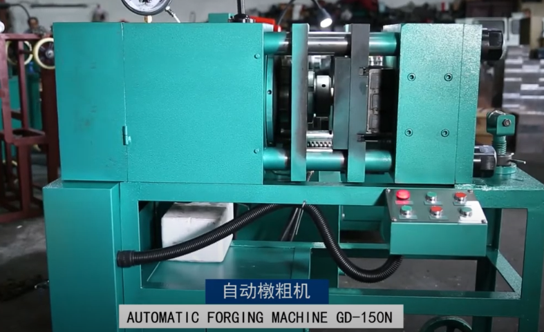 Upsetting forged machine